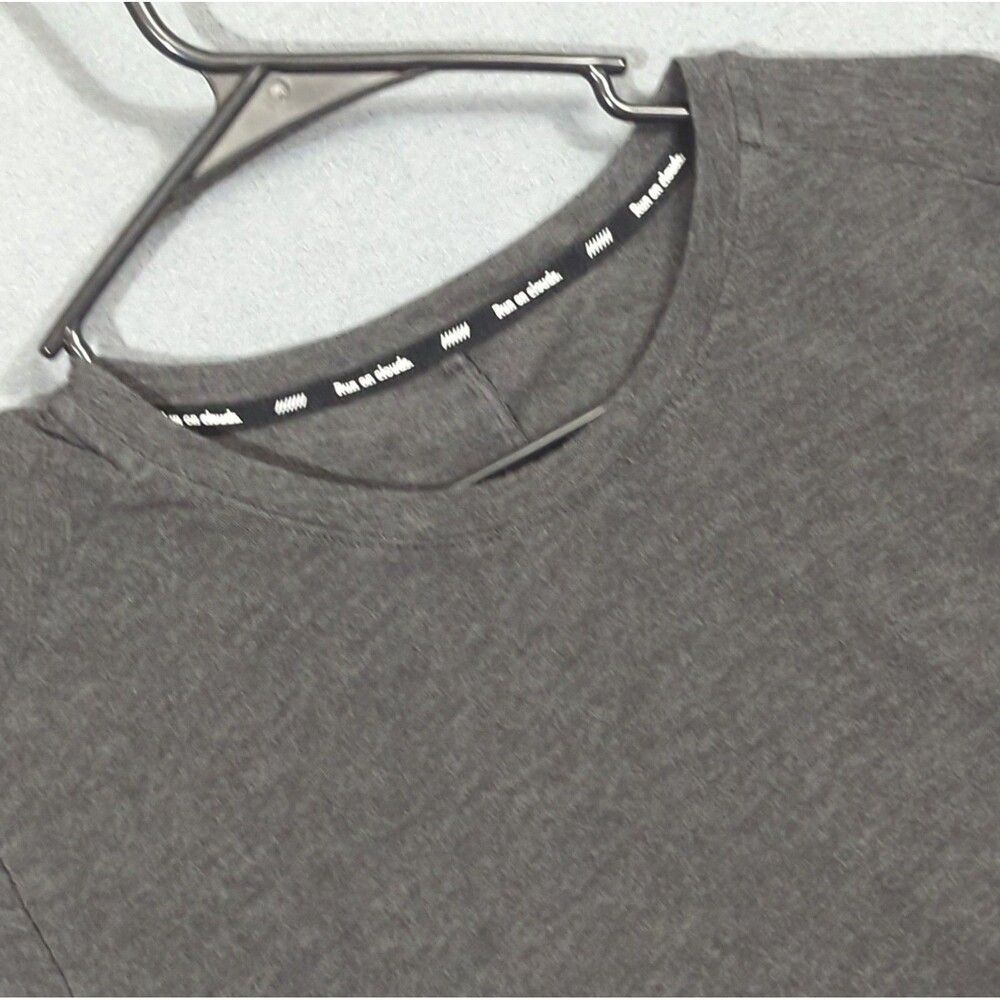On Running T-Shirt Men's M Gray Active T Short Sleeve Athletic Gym Tee
